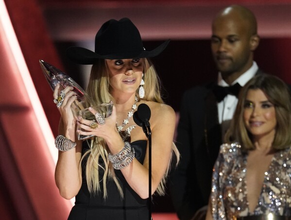 Country music store awards
